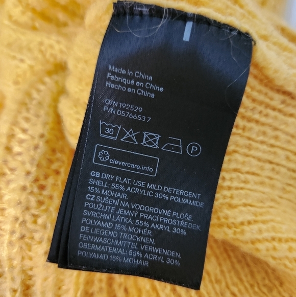 yellow knit sweater - Picture 7 of 7